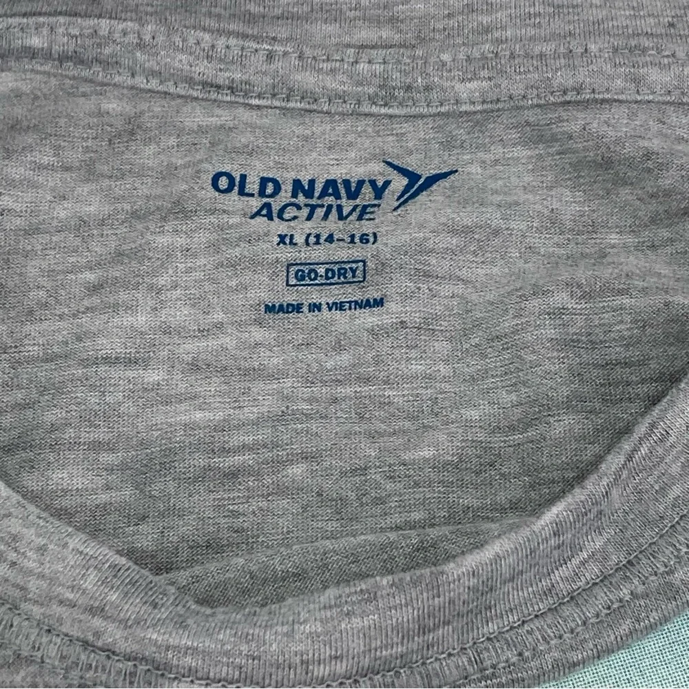 Old Navy Active Go-Dry tee shirt XL